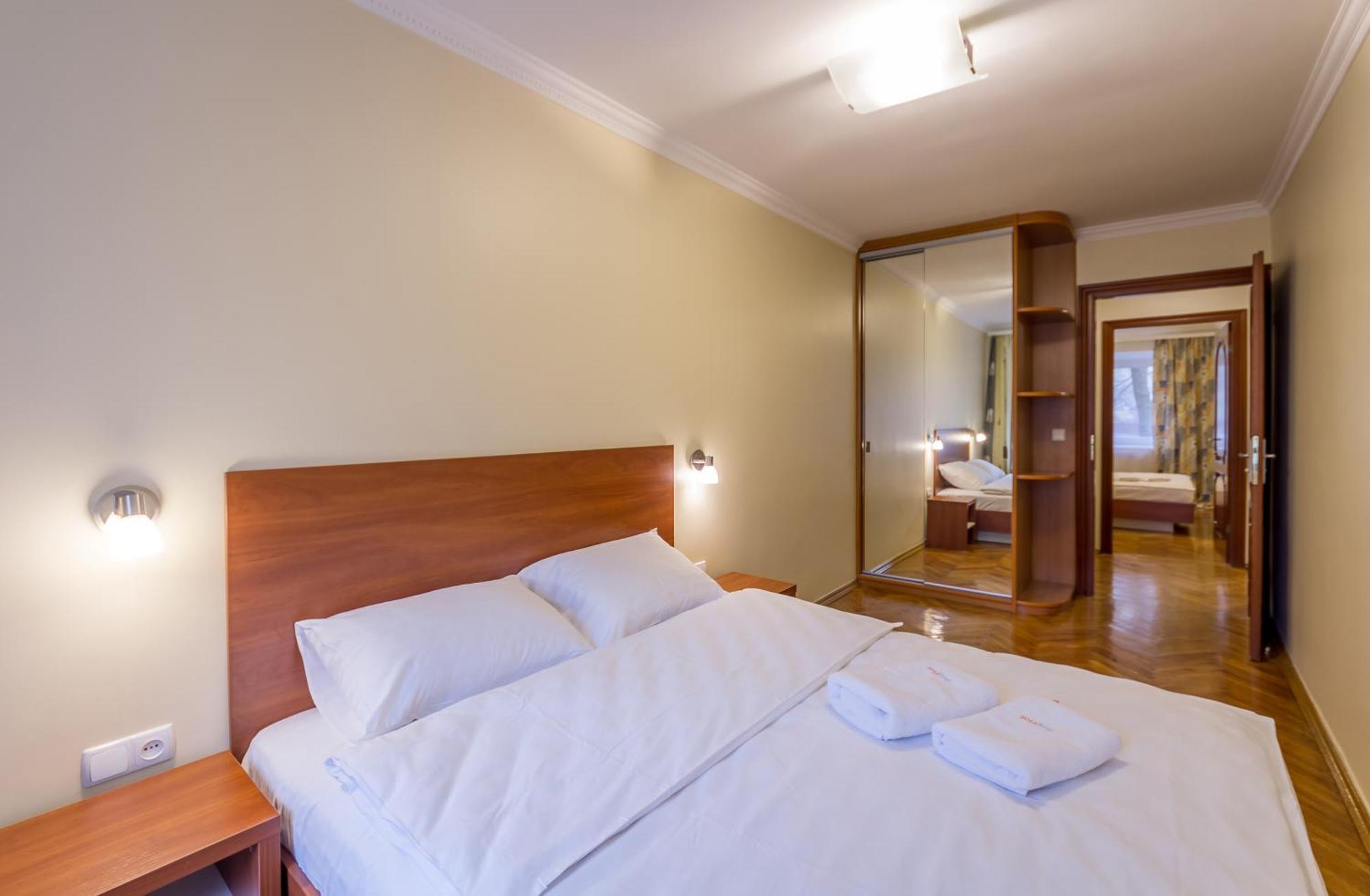 Central Apartments Київ Екстер'єр фото
